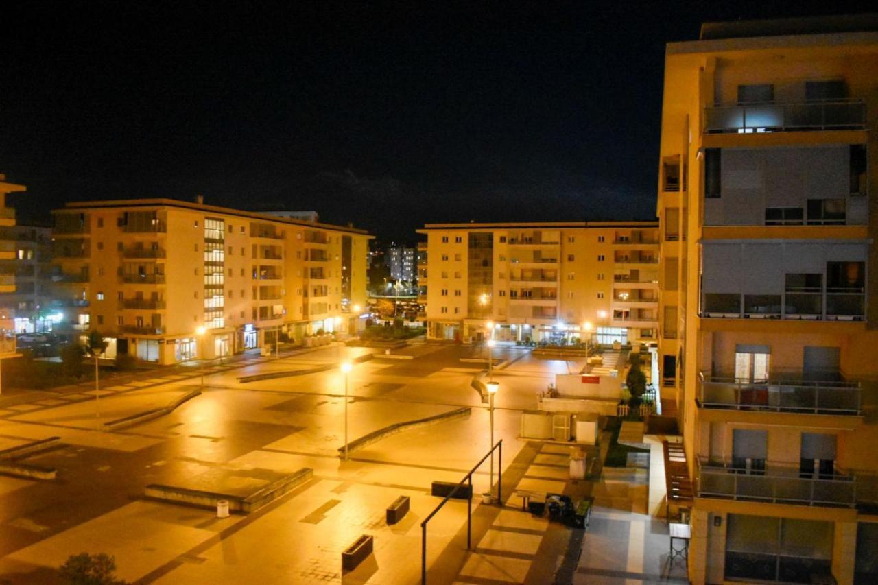 Apartman Sara 2 พอดโกริกา ภายนอก รูปภาพ